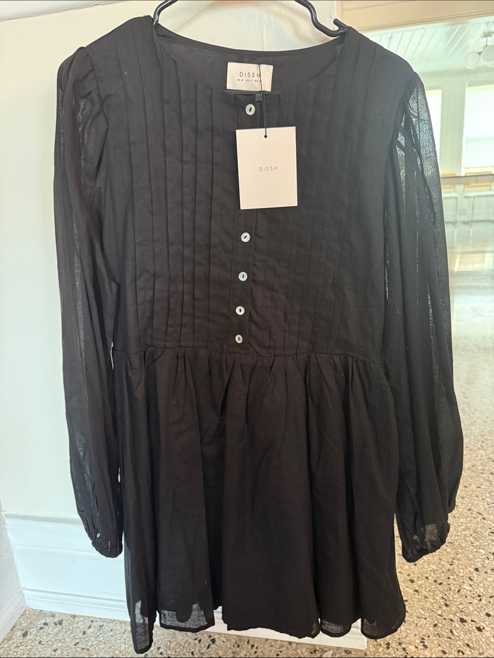 DISSH Black Pintuck Button-Front Long Sleeve Dress